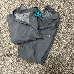 Figs Graphite Set size M